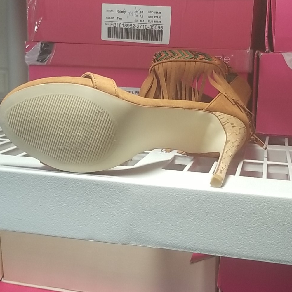 Shoes - Picture 3 of 3